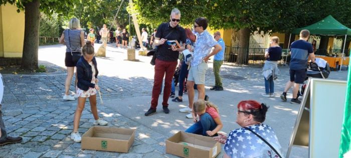 Anglerspiel bei den Artenschutztagen im Zoo Schönbrunn Anglerspiel bei den Artenschutztagen im Zoo Schönbrunn